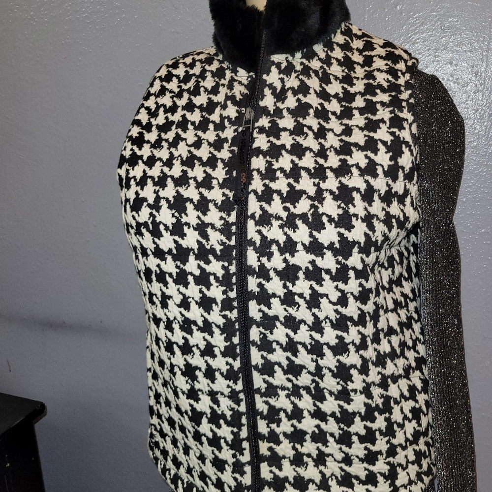 Houndstooth vest
